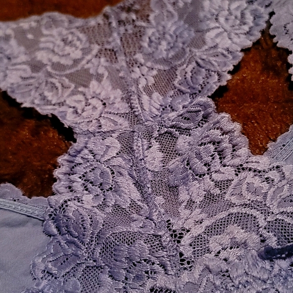 Anemone Lace Bralette - Picture 3 of 3